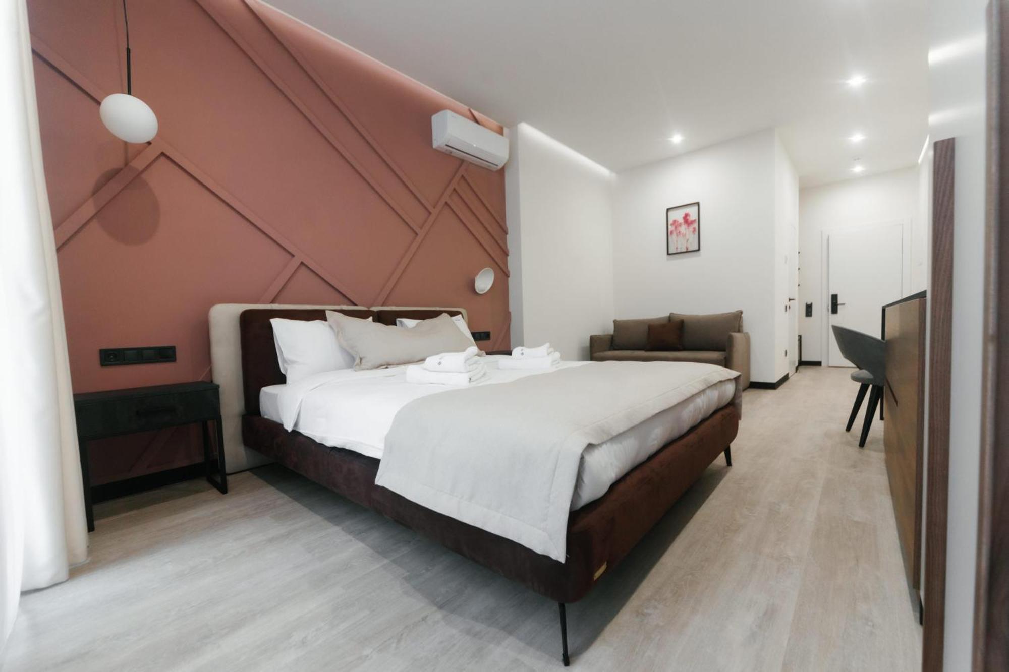 Select Hotel Leopoli Esterno foto