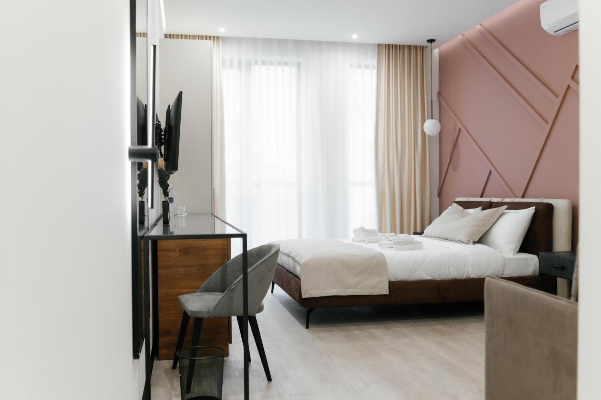Select Hotel Leopoli Esterno foto
