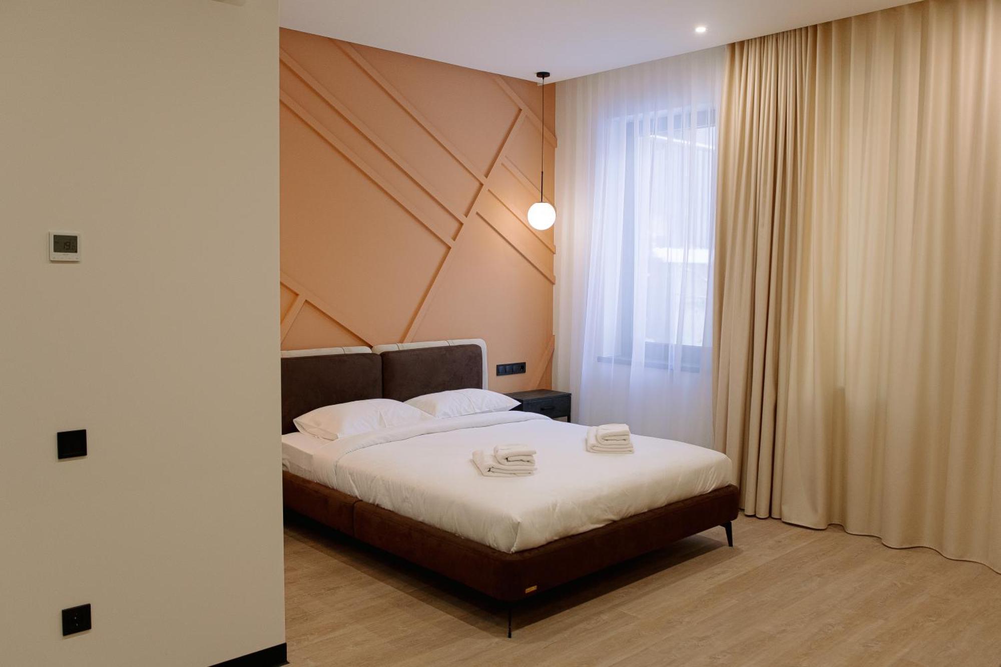 Select Hotel Leopoli Esterno foto