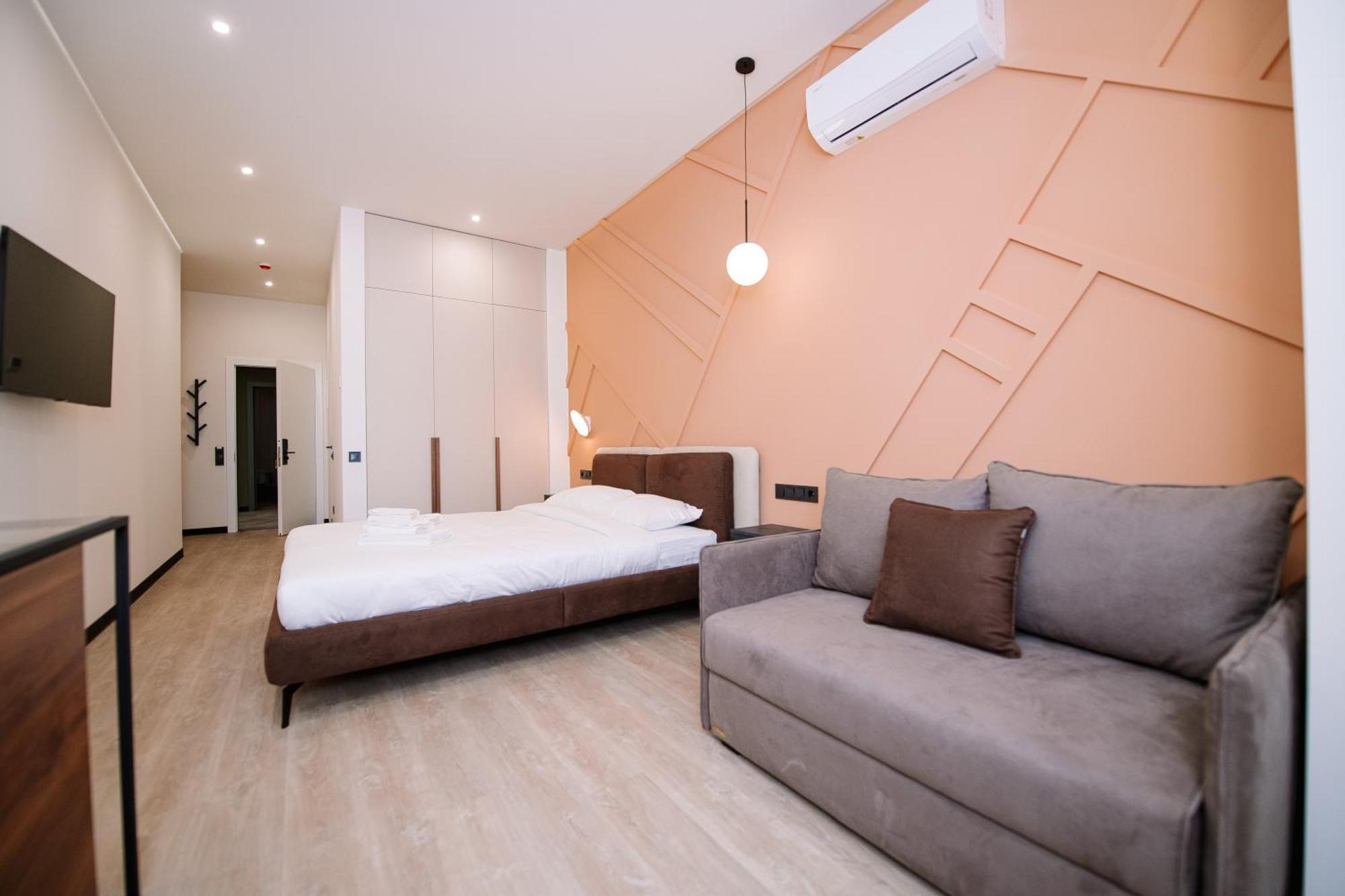 Select Hotel Leopoli Esterno foto